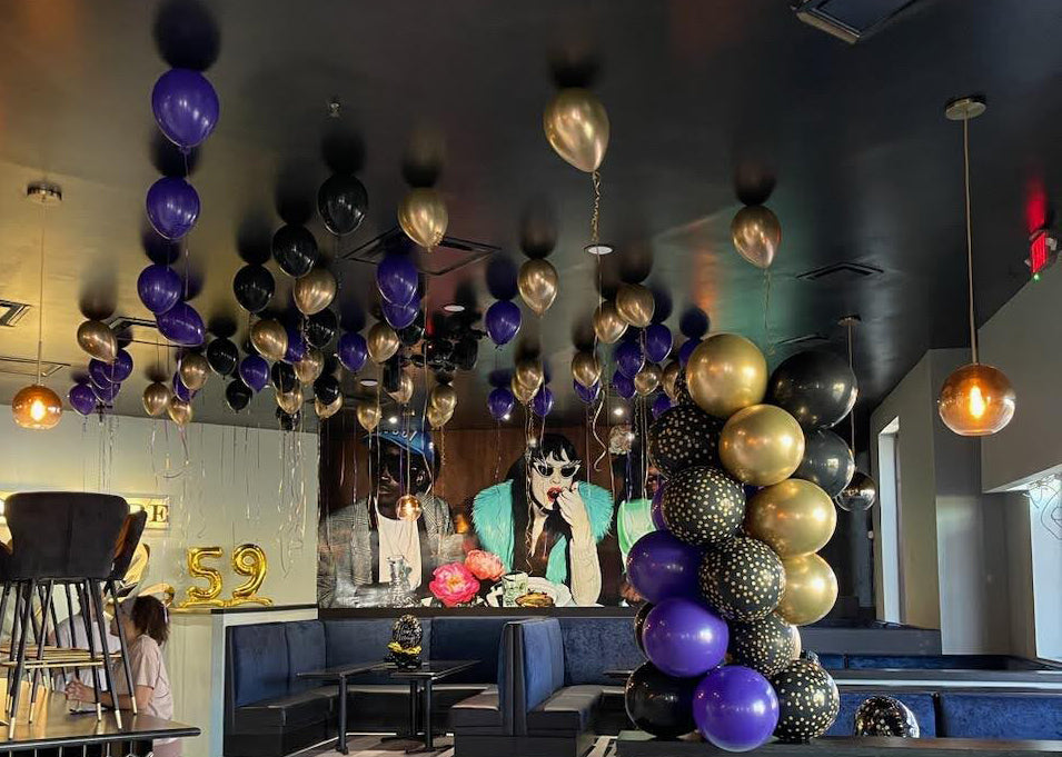 Full room party
